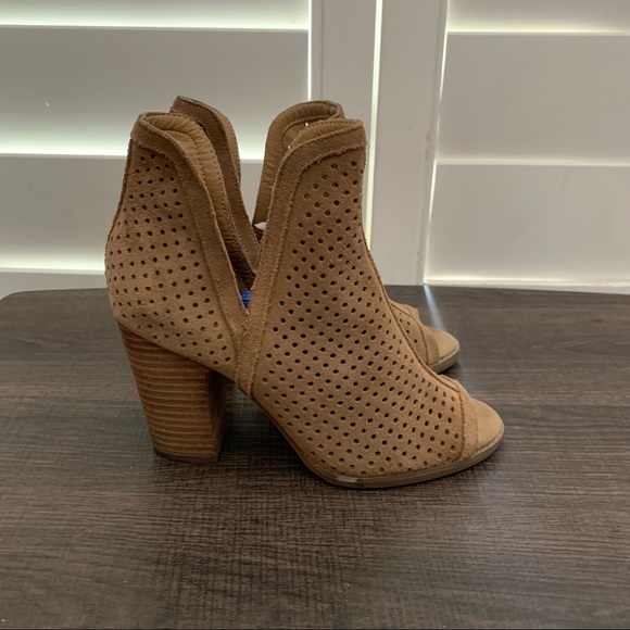 Lucky Brand Larise tan stacked heel bootie size 6 - Picture 4 of 12